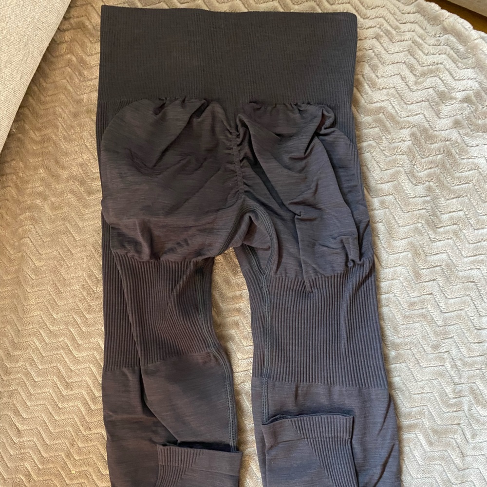 Seamless legging